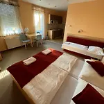 Casa de hóspedes Euro