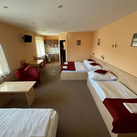 Casa de hóspedes Euro 3*